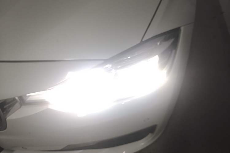 Used BMW 3 Series 2017 320Li Fashion Model Left Front Headlight