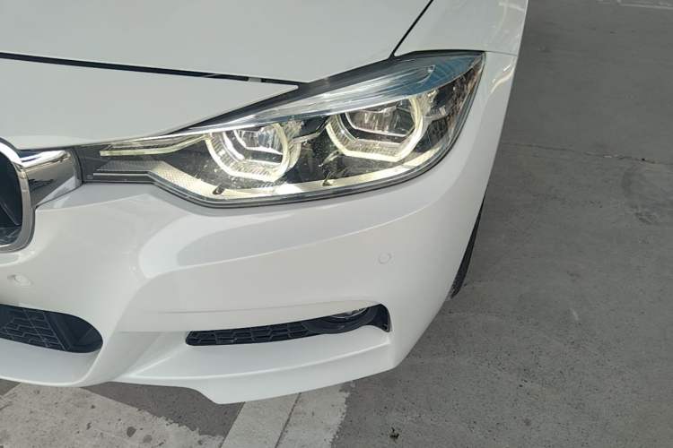 Used BMW 3 Series 2017 320i M Sport Left Front Headlight
