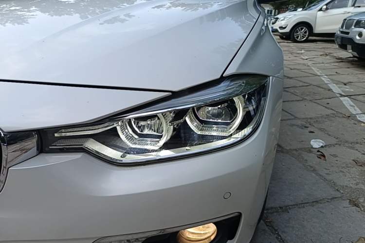 Used BMW 3 Series 2017 320Li Fashion Model Left Front Headlight