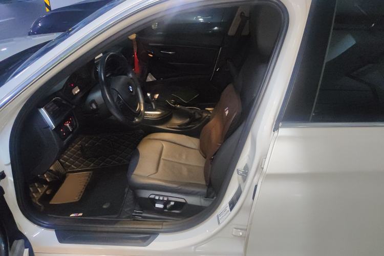 Used BMW 3 Series 2017 320Li Fashion Model Left Front Seat