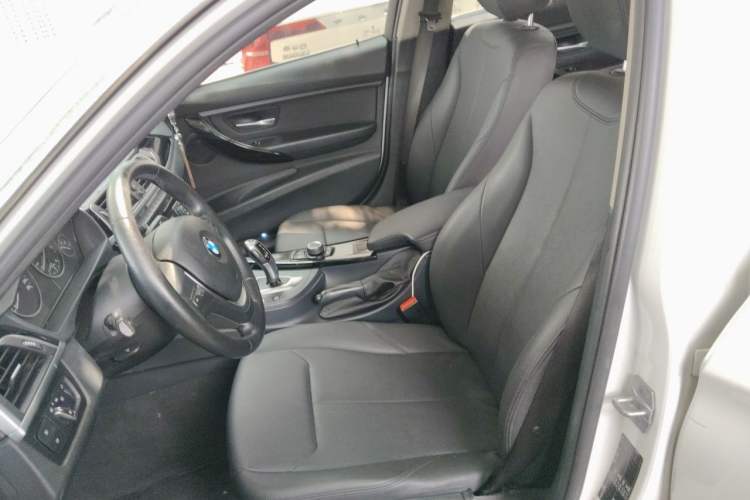 Used BMW 3 Series 2017 320Li Fashion Model Left Front Seat