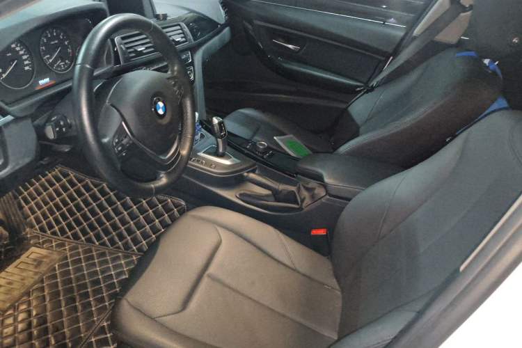 Used BMW 3 Series 2017 320Li Fashion Model Left Front Seat