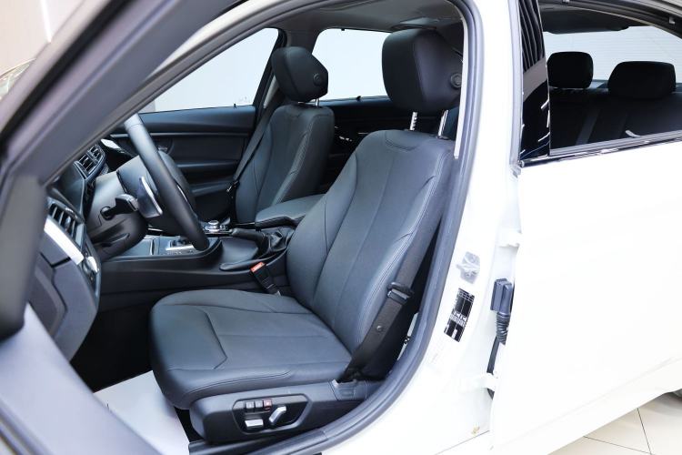 Used BMW 3 Series 2017 320Li M Sport Edition Left Front Seat