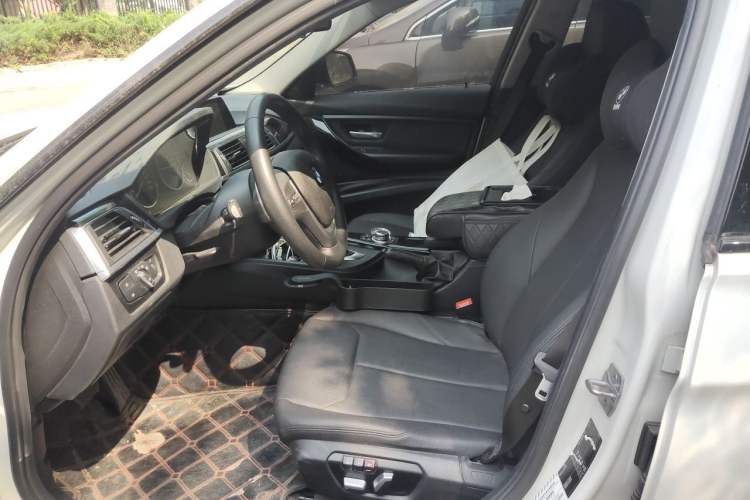 Used BMW 3 Series 2017 320Li M Sport Edition Left Front Seat