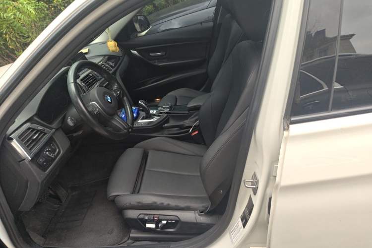 Used BMW 3 Series 2017 320Li M Sport Edition Left Front Seat