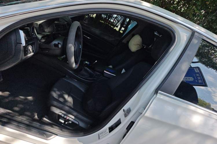 Used BMW 3 Series 2017 320Li Fashion Model Left Front Seat