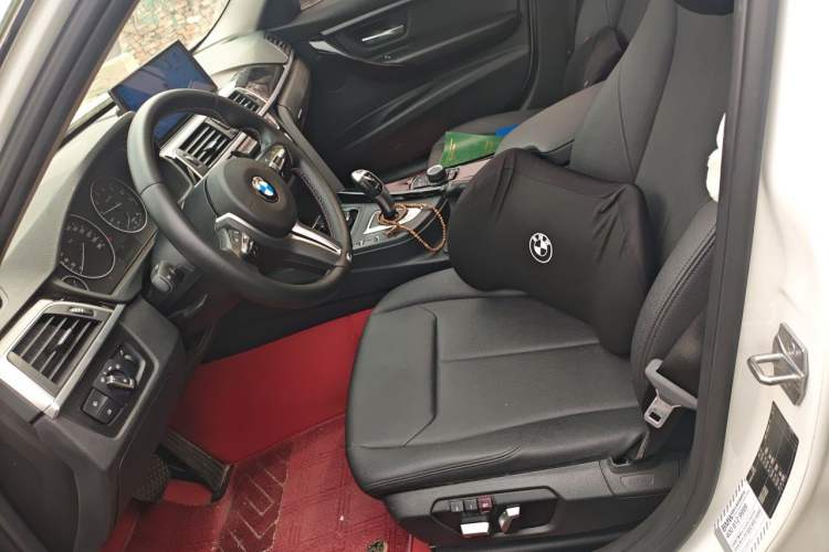 Used BMW 3 Series 2017 320Li Fashion Model Left Front Seat