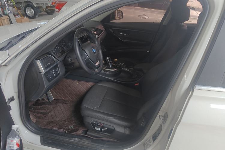 Used BMW 3 Series 2017 320Li Fashion Model Left Front Seat