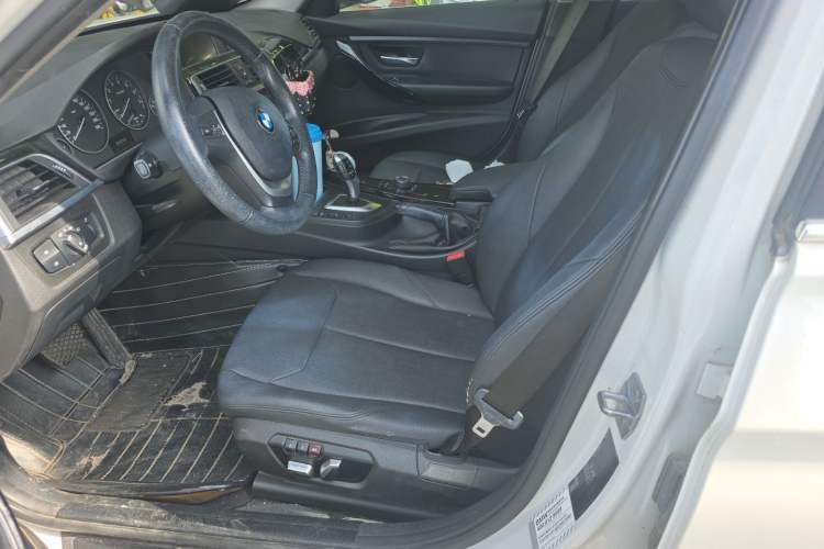 Used BMW 3 Series 2017 318Li Fashion Model Left Front Seat