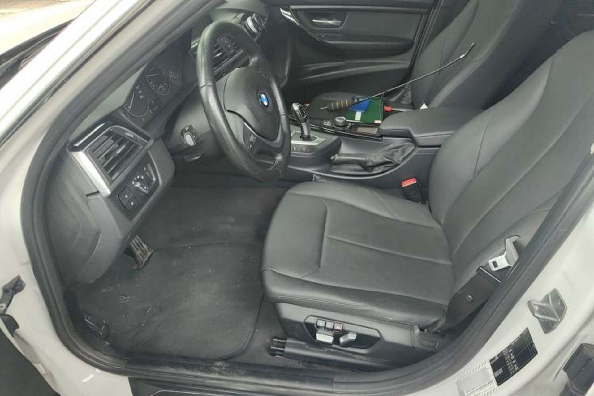 Used BMW 3 Series 2017 320Li Fashion Model Left Front Seat