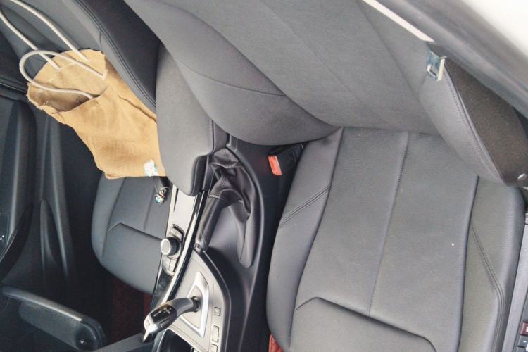 Used BMW 3 Series 2017 320Li Fashion Model Left Front Seat
