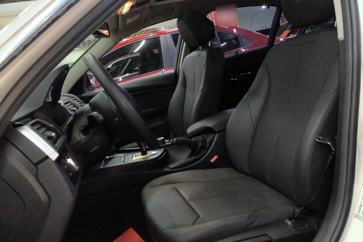 Used BMW 3 Series 2017 320Li Fashion Model Left Front Seat