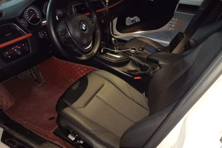 Used BMW 3 Series 2017 320Li Fashion Model Left Front Seat