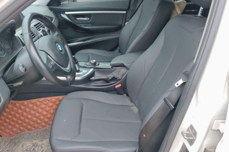 Used BMW 3 Series 2017 320Li Fashion Model Left Front Seat