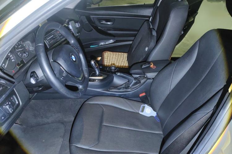Used BMW 3 Series 2017 318Li Fashion Model Left Front Seat