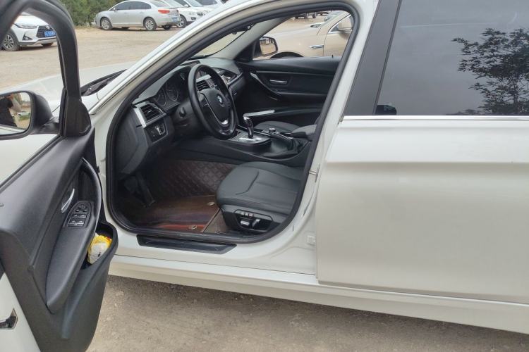 Used BMW 3 Series 2017 320Li Fashion Model Left Front Seat