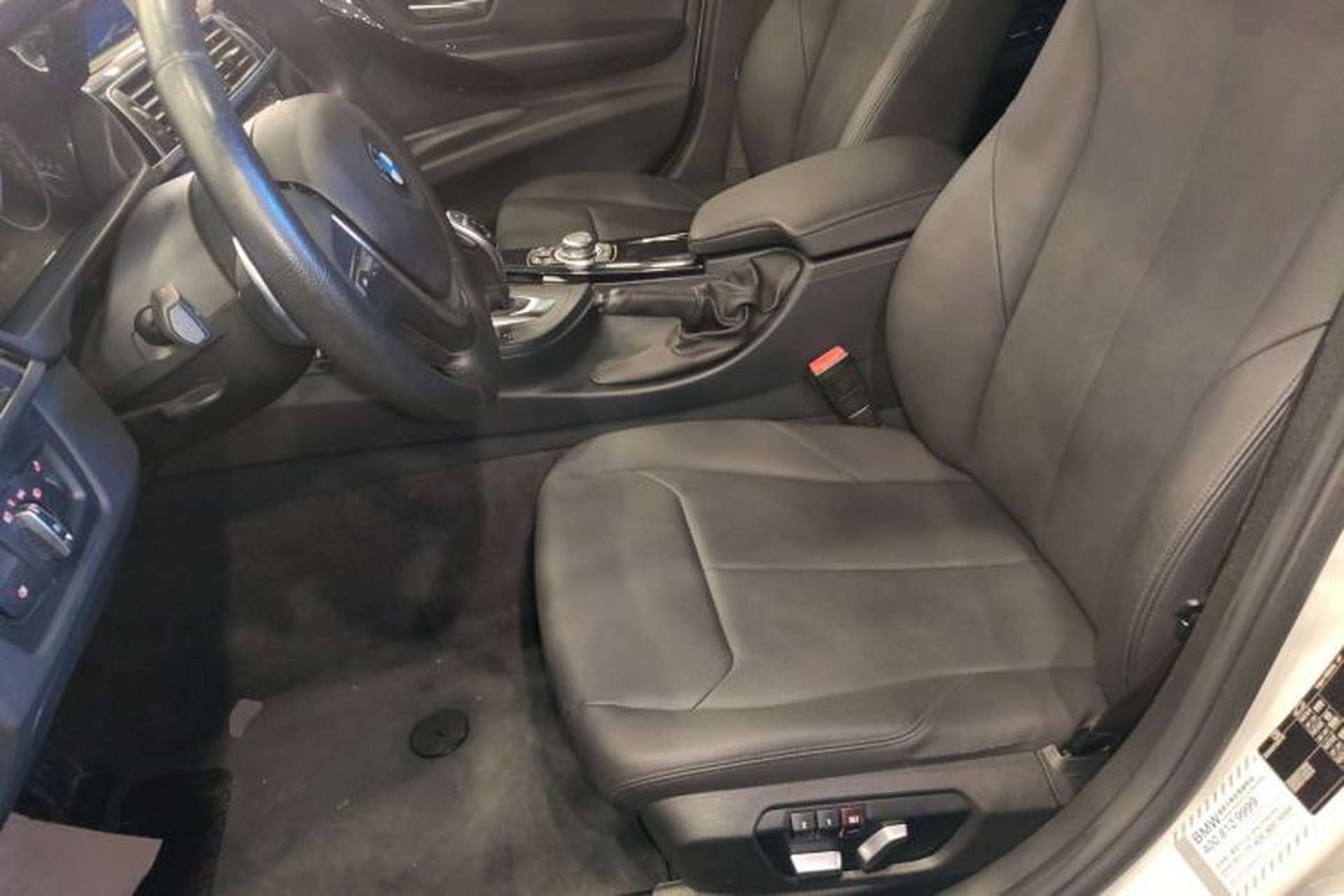 Used BMW 3 Series 2017 320Li M Sport Edition Left Front Seat
