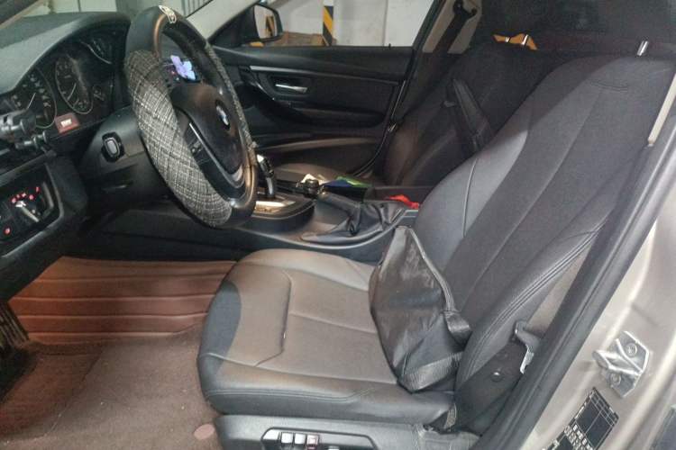 Used BMW 3 Series 2017 320Li Fashion Model Left Front Seat