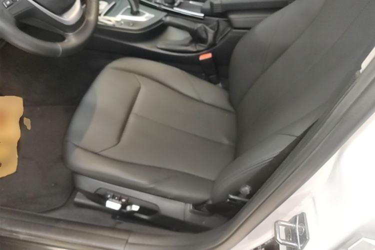 Used BMW 3 Series 2017 320Li Fashion Model Left Front Seat
