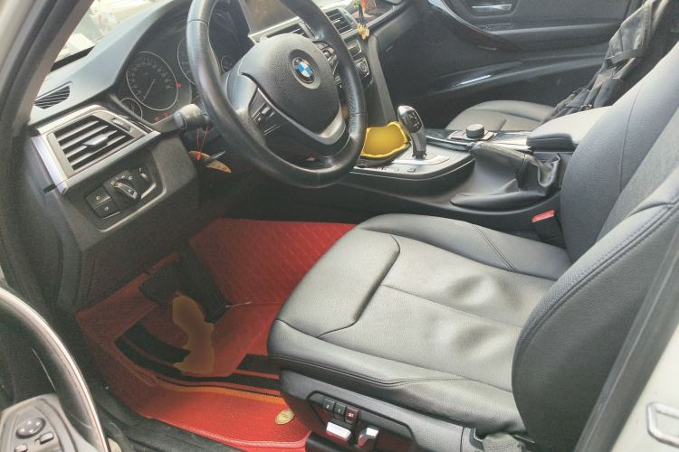 Used BMW 3 Series 2017 320Li Fashion Model Left Front Seat