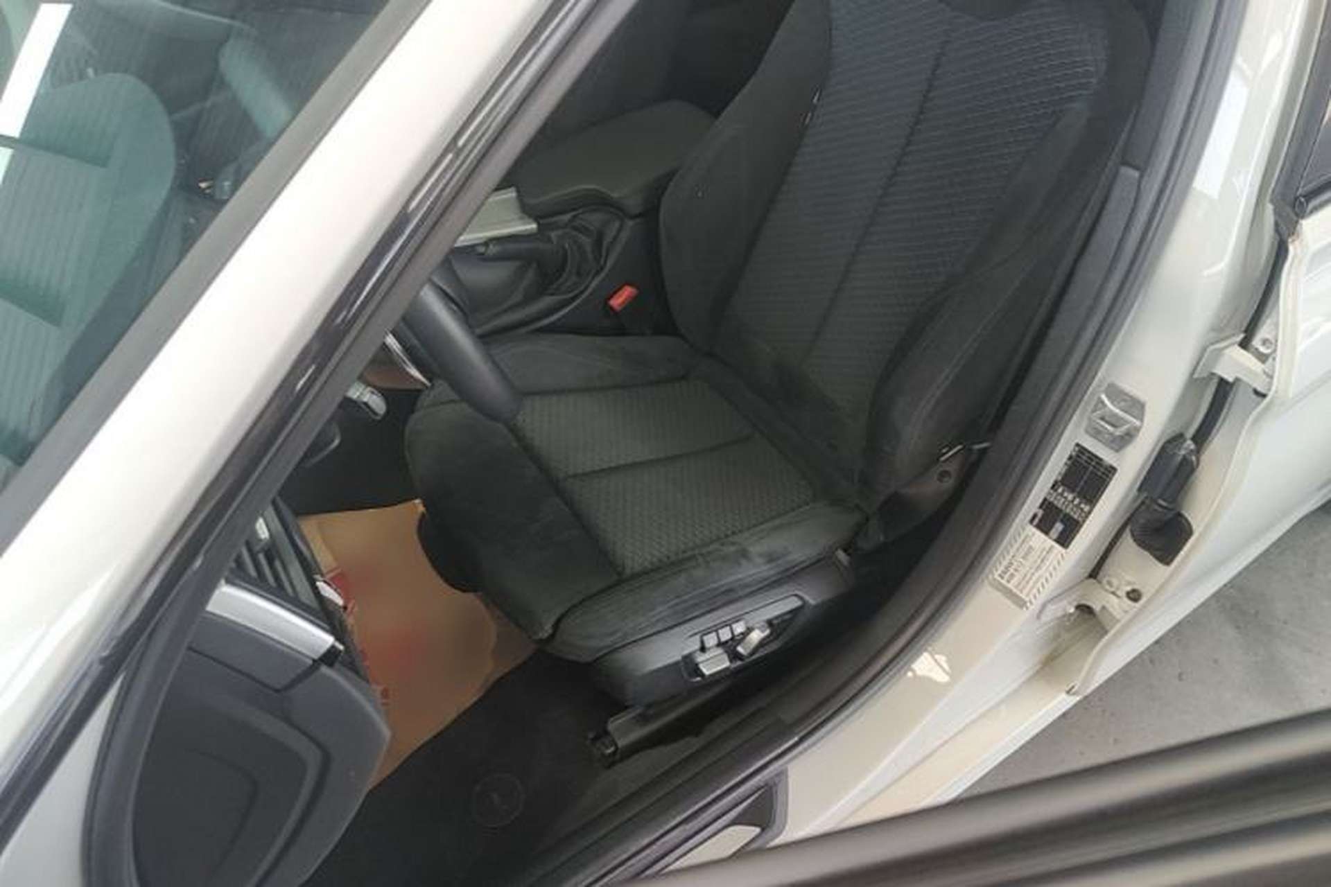 Used BMW 3 Series 2017 320i M Sport Left Front Seat