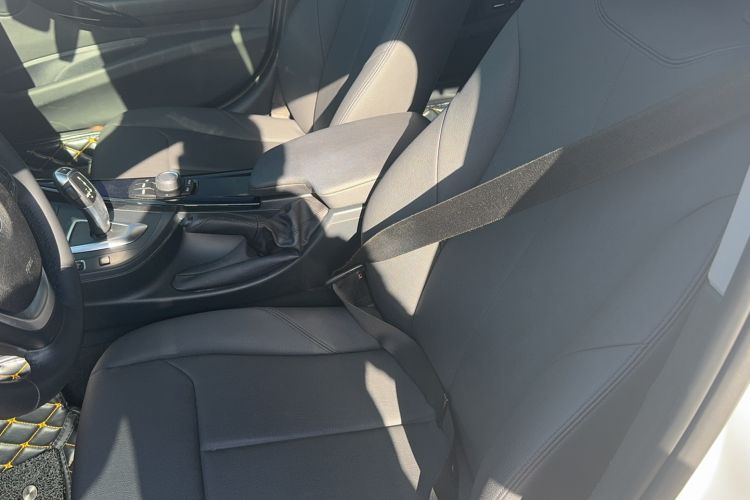 Used BMW 3 Series 2017 320Li Fashion Model Left Front Seat