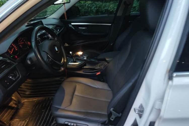 Used BMW 3 Series 2017 320Li Luxury Design Package Left Front Seat