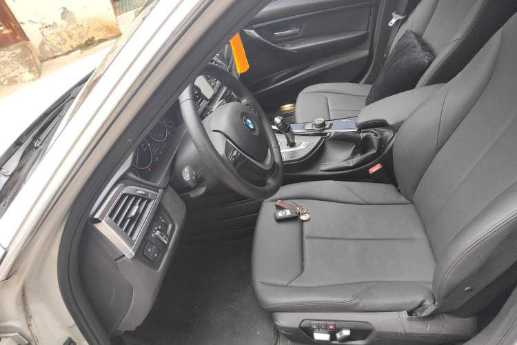 Used BMW 3 Series 2017 320Li Fashion Model Left Front Seat