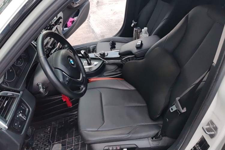 Used BMW 3 Series 2017 320Li Fashion Model Left Front Seat