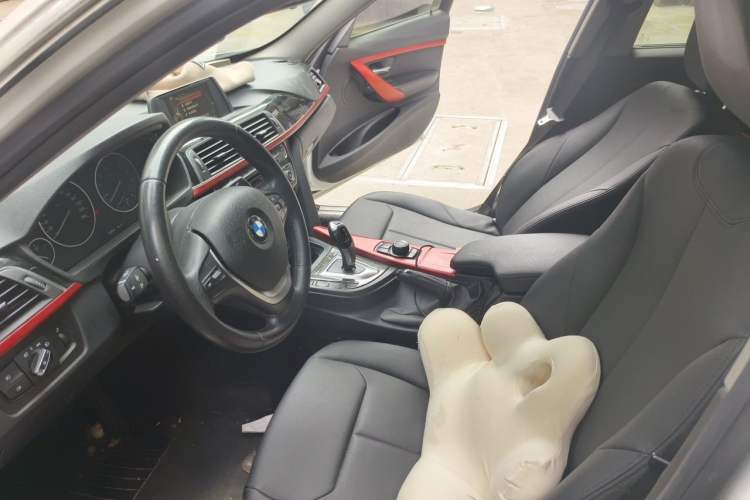Used BMW 3 Series 2017 320Li Fashion Model Left Front Seat