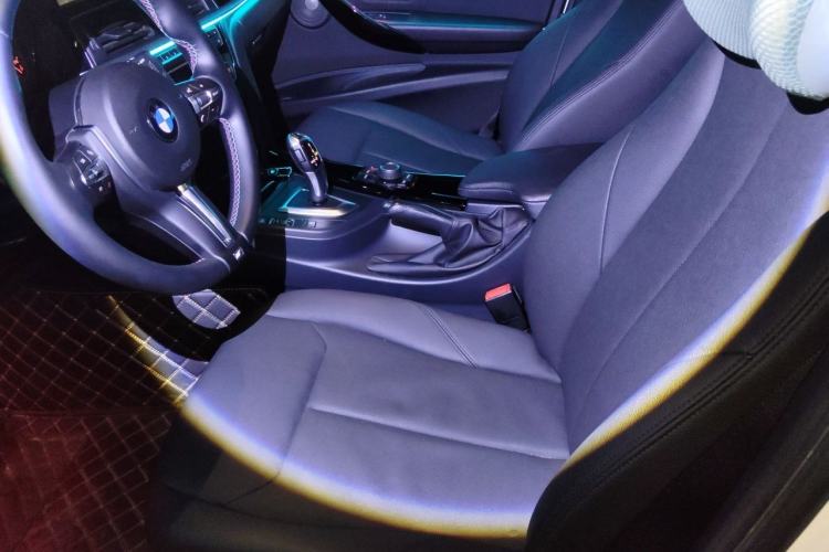 Used BMW 3 Series 2017 320Li Fashion Model Left Front Seat