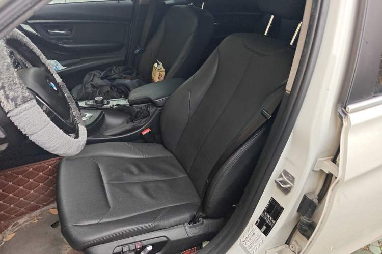 Used BMW 3 Series 2017 320Li Fashion Model Left Front Seat