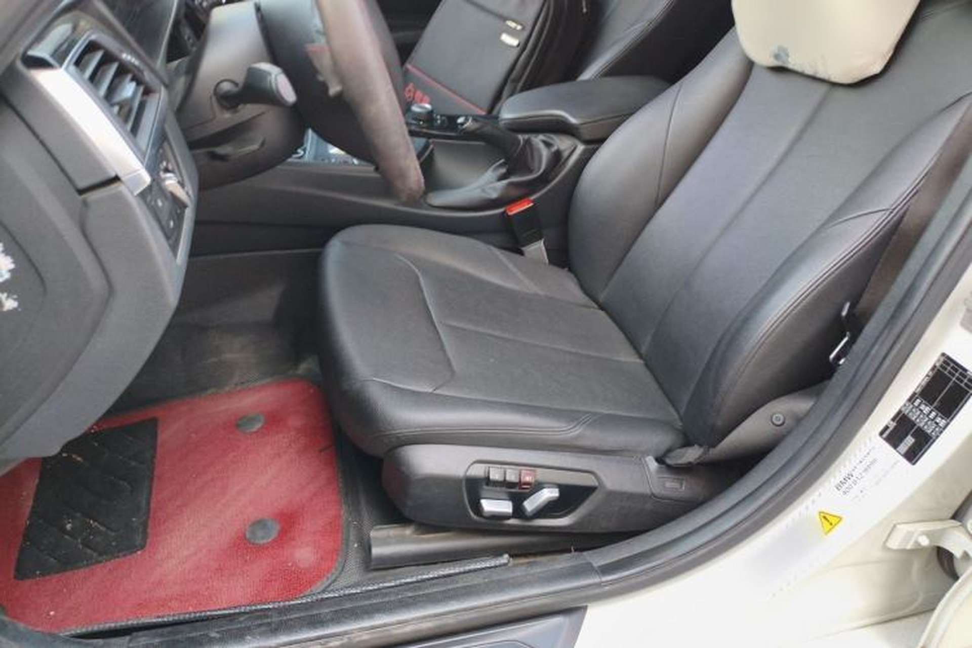Used BMW 3 Series 2017 320Li Fashion Model Left Front Seat