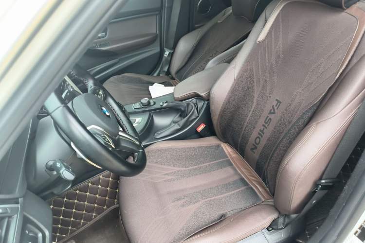 Used BMW 3 Series 2017 320Li Fashion Model Left Front Seat