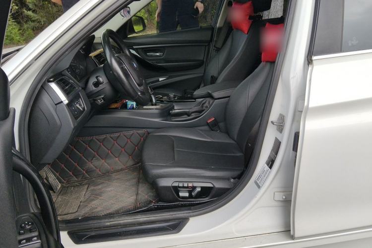 Used BMW 3 Series 2017 320Li Fashion Model Left Front Seat