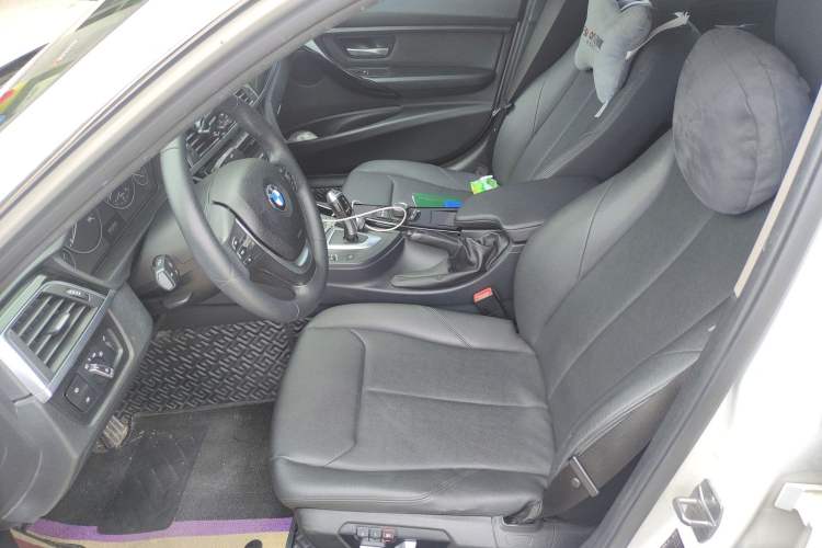Used BMW 3 Series 2017 320Li Fashion Model Left Front Seat