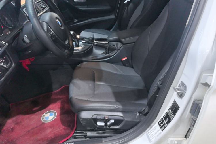 Used BMW 3 Series 2017 320Li xDrive Fashion Model Left Front Seat