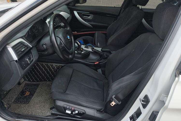 Used BMW 3 Series 2017 320i M Sport Left Front Seat