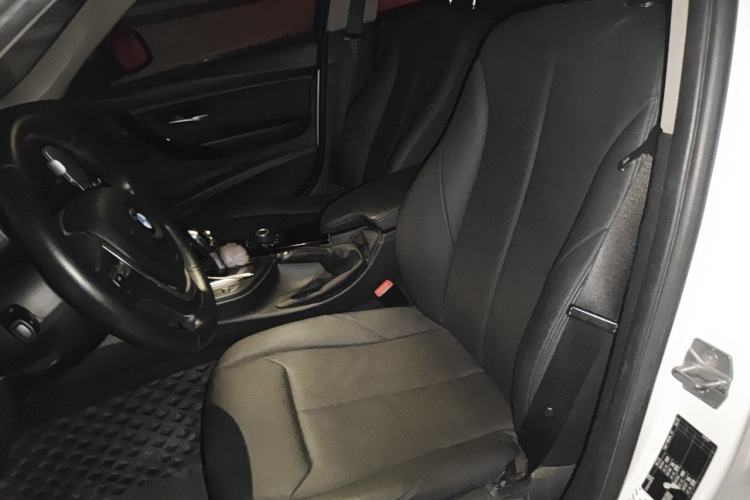 Used BMW 3 Series 2017 320Li Fashion Model Left Front Seat