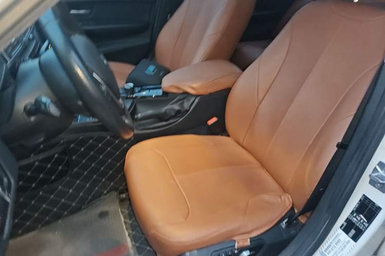 Used BMW 3 Series 2017 320Li Fashion Model Left Front Seat