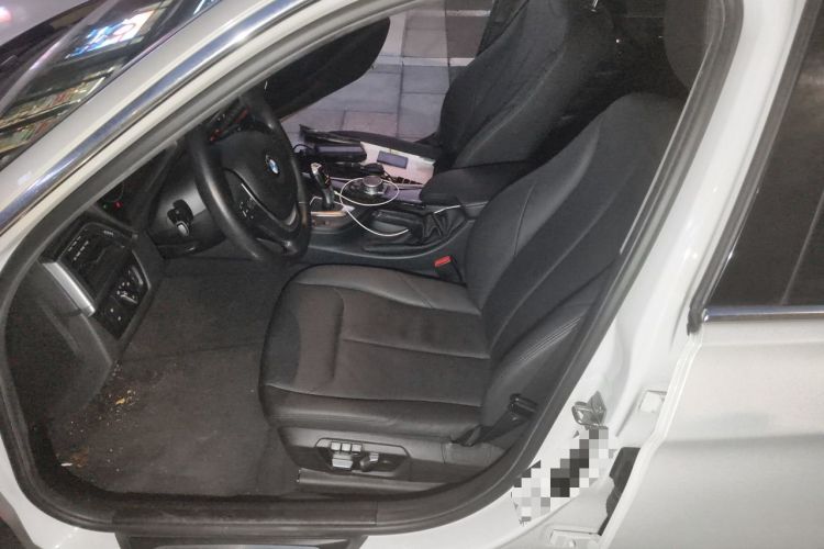 Used BMW 3 Series 2017 320Li Luxury Design Package Left Front Seat