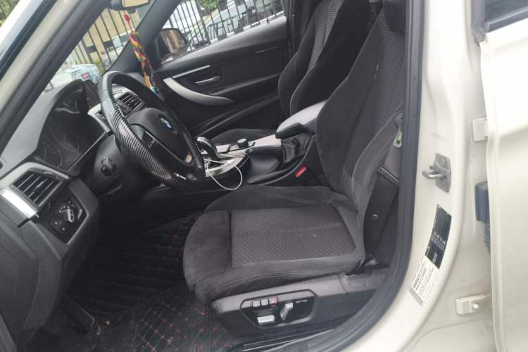 Used BMW 3 Series 2017 320i M Sport Left Front Seat