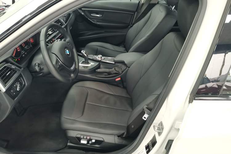 Used BMW 3 Series 2017 320Li M Sport Edition Left Front Seat