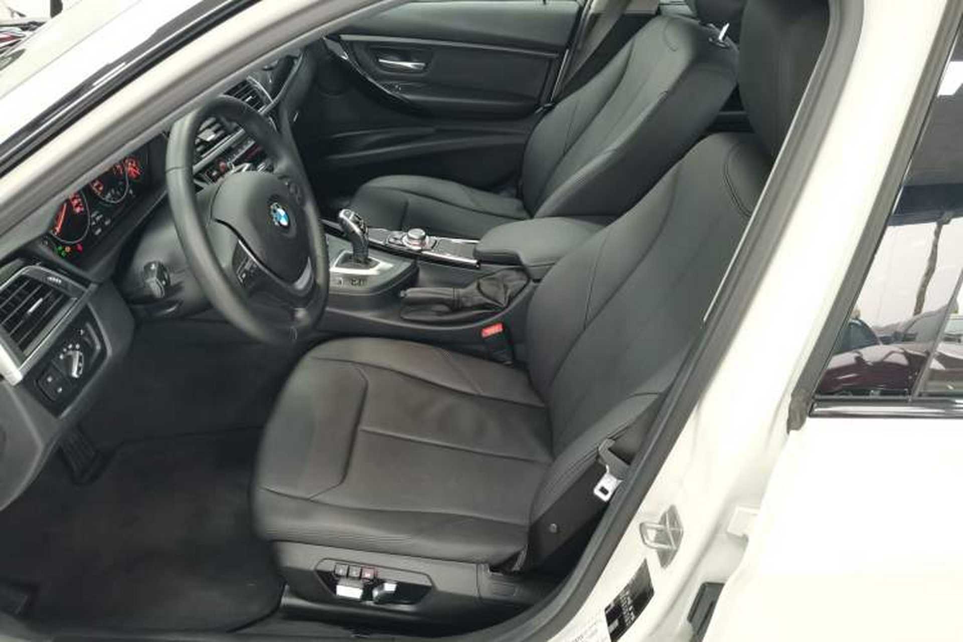 Used BMW 3 Series 2017 320Li M Sport Edition Left Front Seat