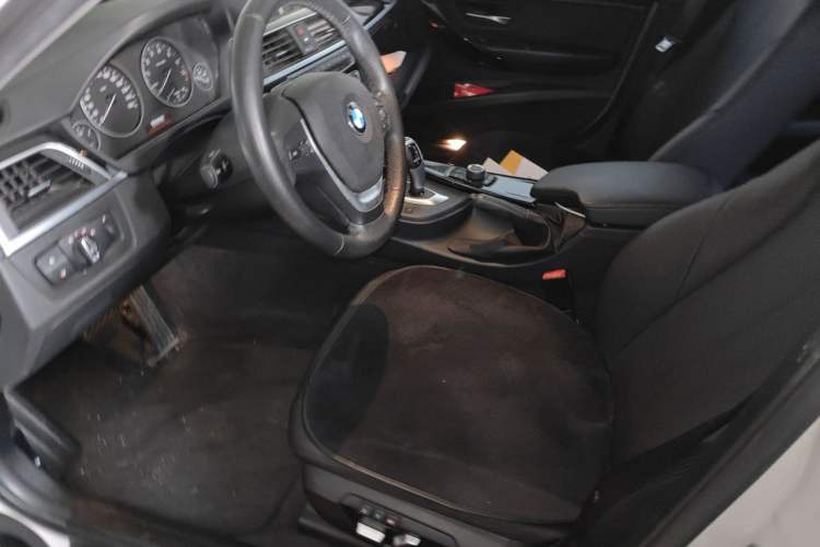 Used BMW 3 Series 2017 318Li Fashion Model Left Front Seat