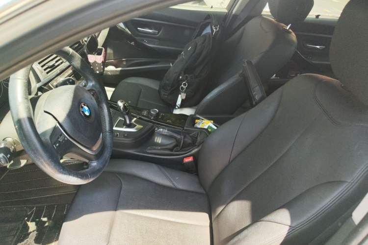 Used BMW 3 Series 2017 318Li Fashion Model Left Front Seat