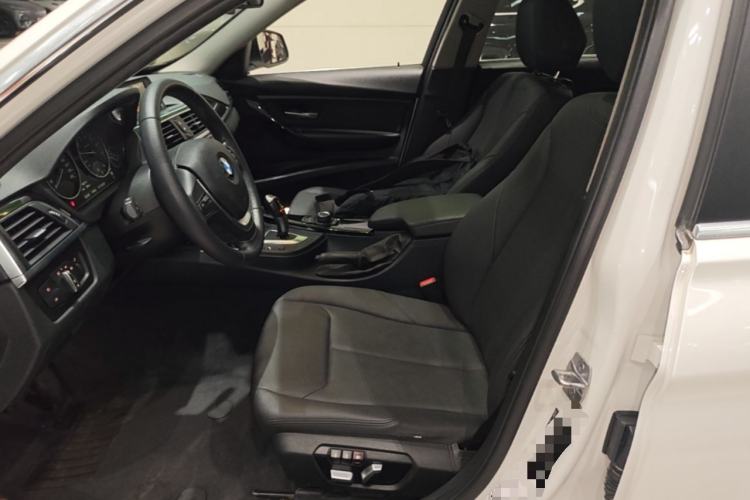 Used BMW 3 Series 2017 320Li Fashion Model Left Front Seat