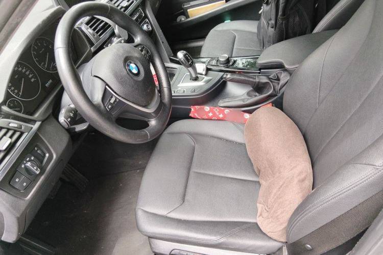 Used BMW 3 Series 2017 320Li Fashion Model Left Front Seat