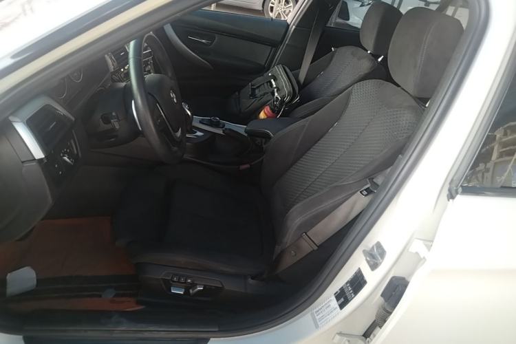 Used BMW 3 Series 2017 320i M Sport Left Front Seat