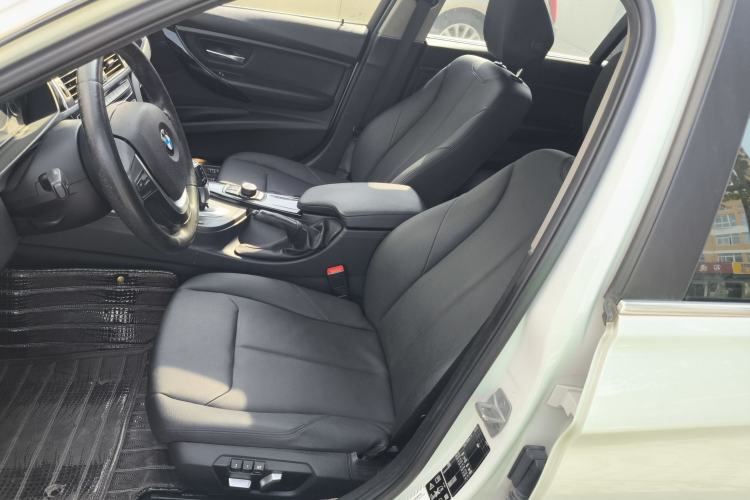 Used BMW 3 Series 2017 320Li xDrive Fashion Model Left Front Seat